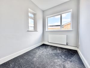 Photo 32- click for photo gallery